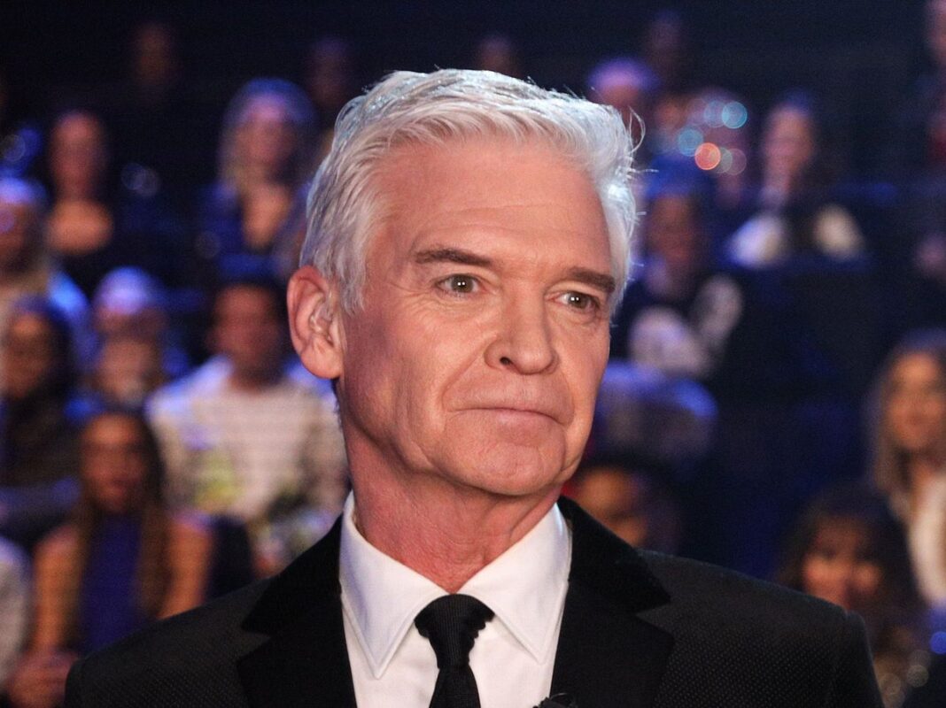 Phillip Schofield – latest news: Eamonn Holmes claims Holly Willoughby unlikely to return to This Morning