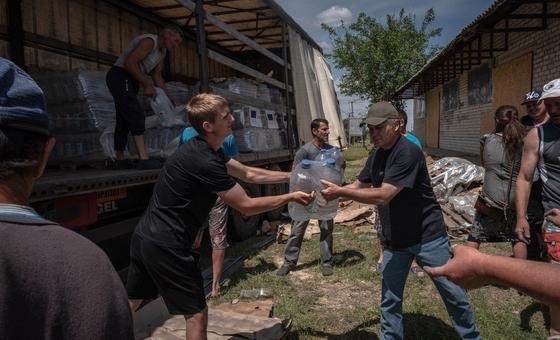 Ukraine: Kakhovka dam aid effort reaches 180,000 people