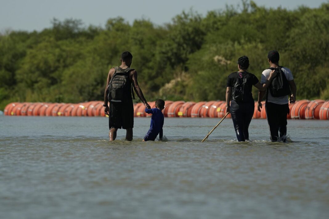 Body spotted near Texas' floating barriers in Rio Grande, Mexico says