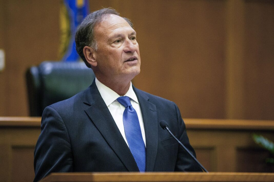 Alito pushes back on Senate Democrat calls for recusal in upcoming case