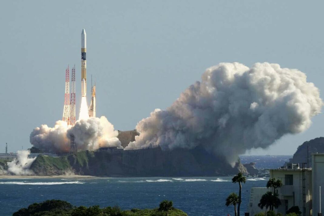 Japan launches SLIM moon lander and XRISM X-ray space telescope on same rocket