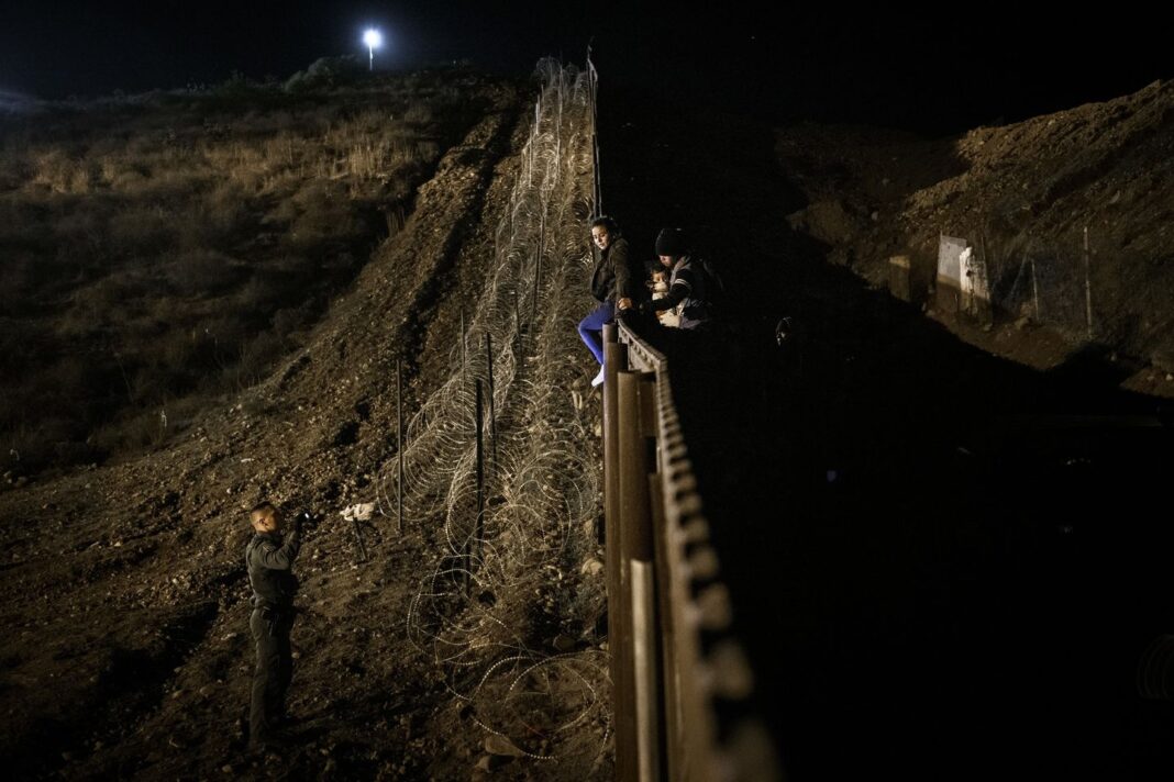 2 Guatemalan migrants shot dead in Mexico near U.S. border; Mexican soldiers believed to be involved