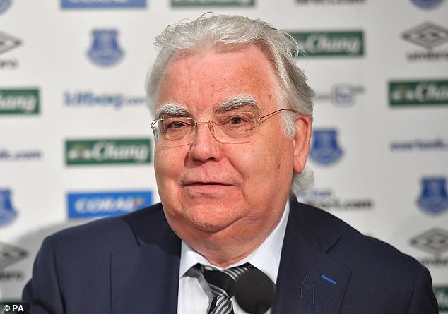 Tributes have poured in from across the footballing world for former Everton chairman Bill Kenwright following his death at the age of 78