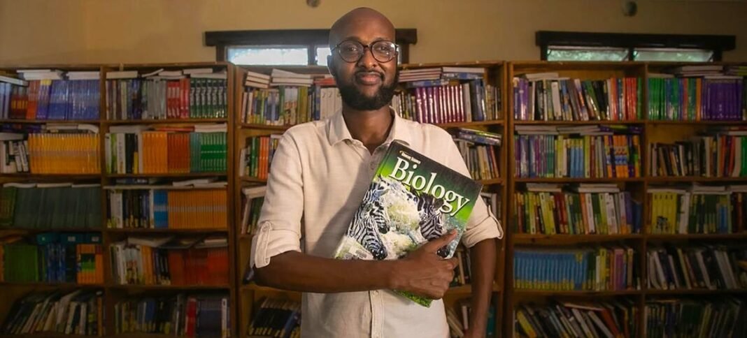 Abdullahi Mire, a former refugee championing education for displaced children and youth, is the 2023 UNHCR Nansen Refugee Award’s Global Laureate.