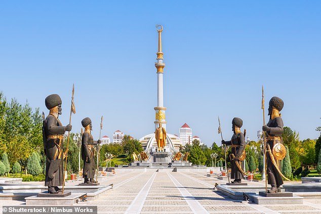 Turkmenistan has been governed by Gurbanguly Berdimuhamedow since 2022, who used to be a dentist, and his son Serdar. He rules with absolute power